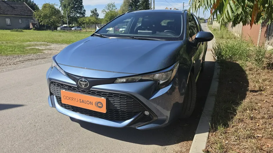 TOYOTA Corolla -