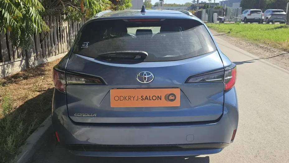TOYOTA Corolla -