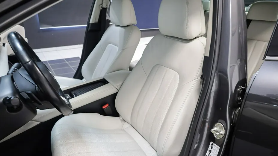 MAZDA 6 -