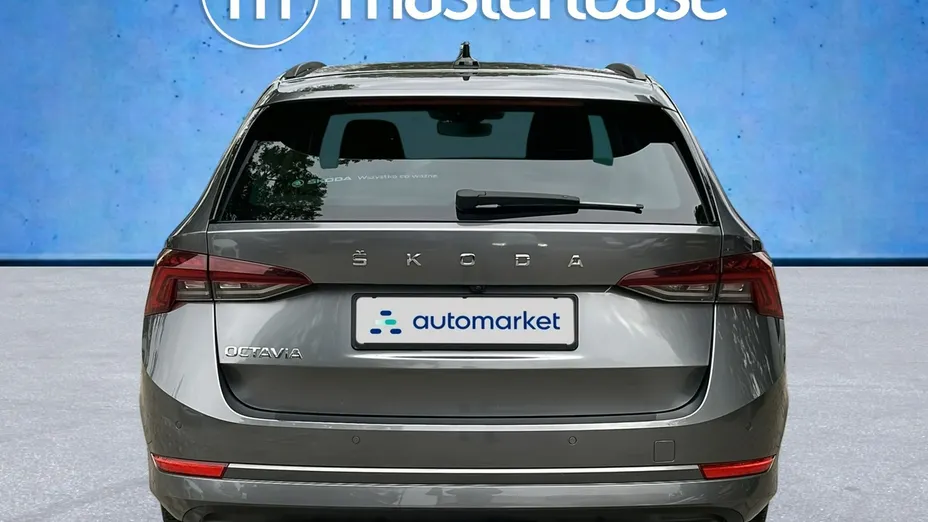 SKODA Octavia -