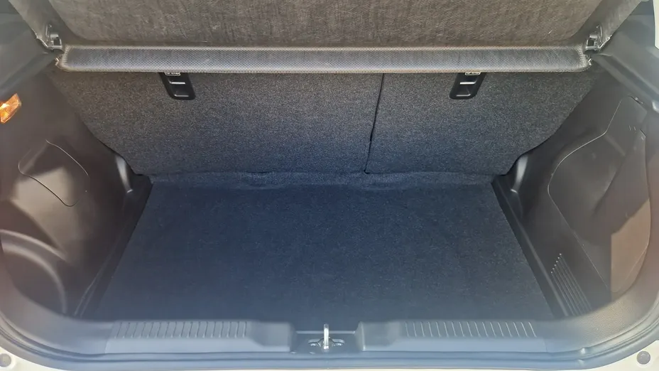 SUZUKI Swift -