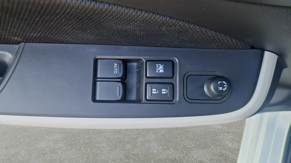 SUZUKI Swift -