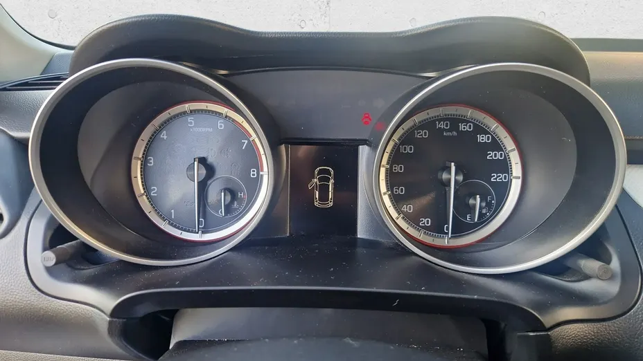 SUZUKI Swift -