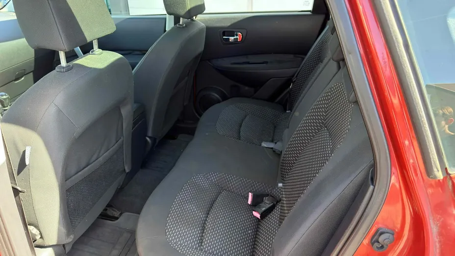 NISSAN Qashqai -