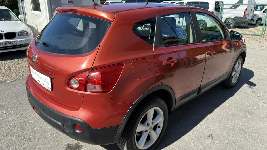 NISSAN Qashqai -