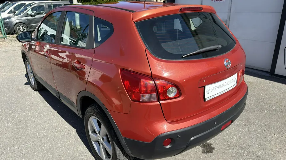 NISSAN Qashqai -