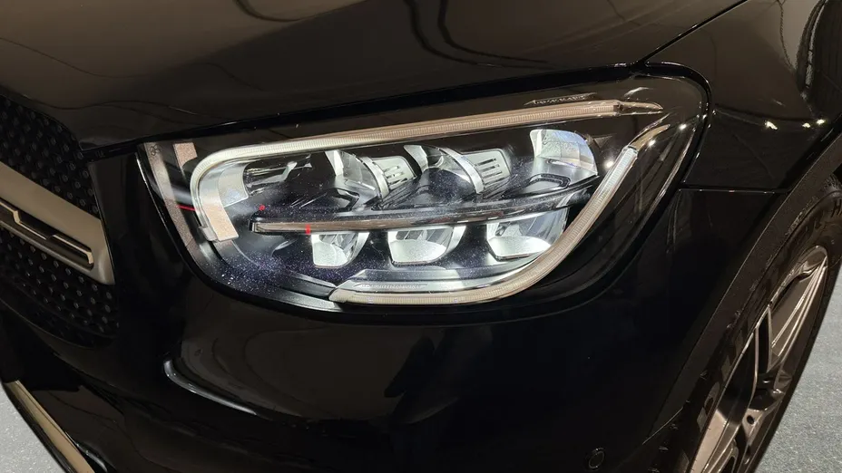 MERCEDES-BENZ GLC -