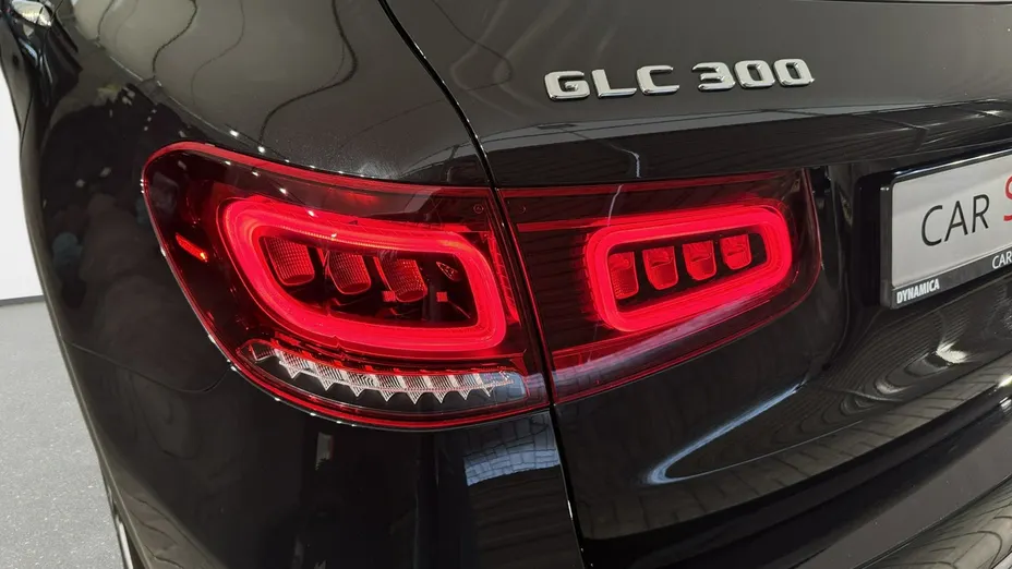 MERCEDES-BENZ GLC -