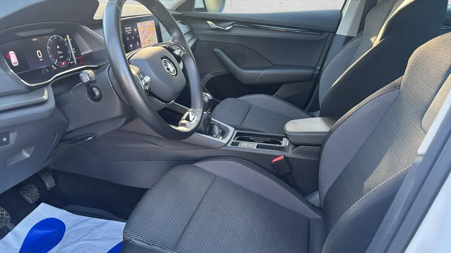 SKODA Octavia -