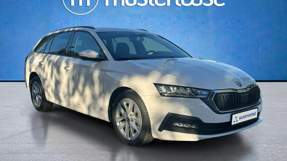 SKODA Octavia -