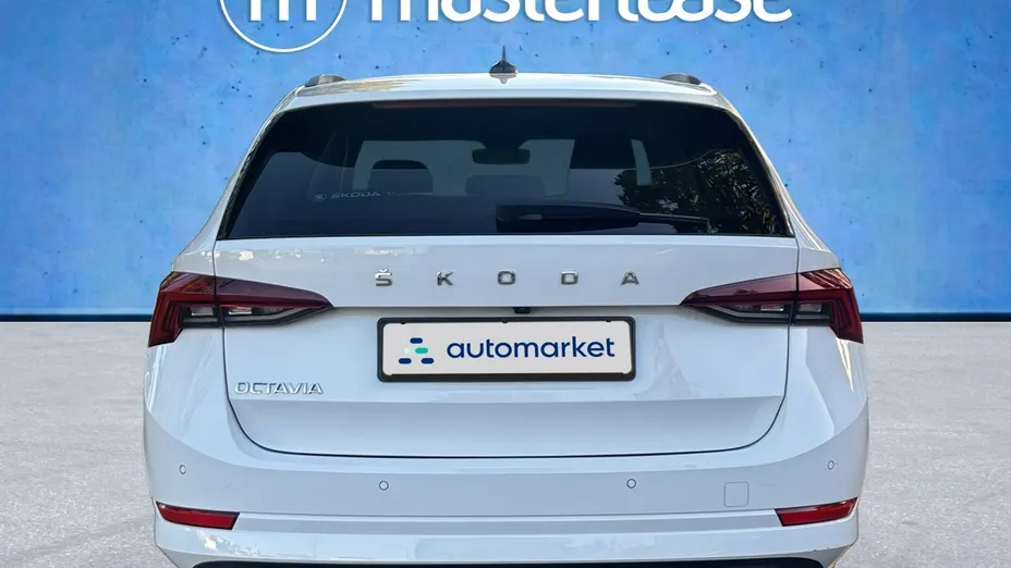 SKODA Octavia -