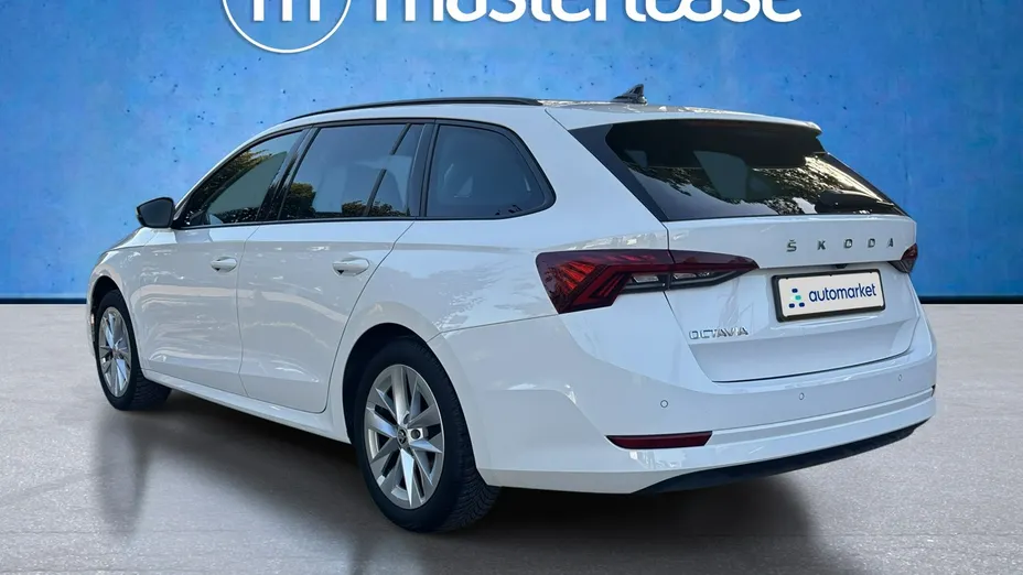 SKODA Octavia -