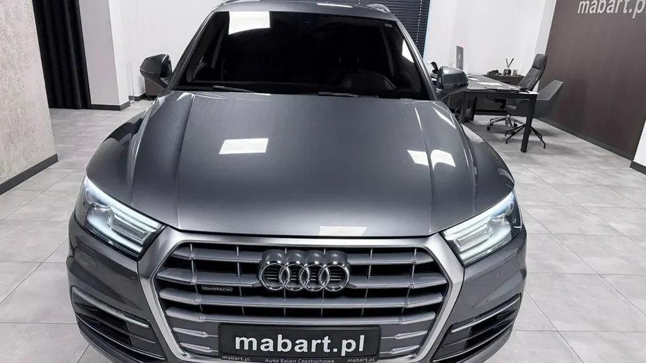 AUDI Q5 -
