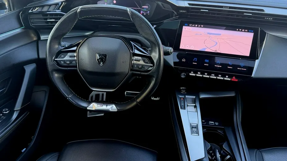 PEUGEOT 408 -