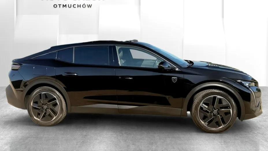 PEUGEOT 408 -