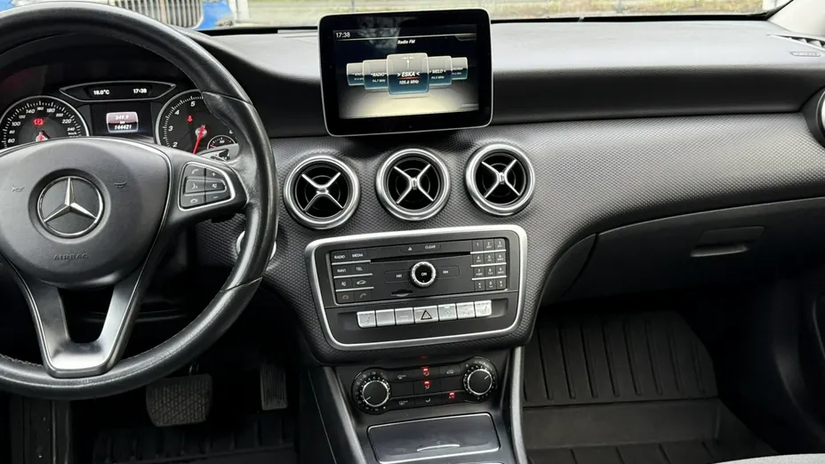 MERCEDES-BENZ A Klasa -