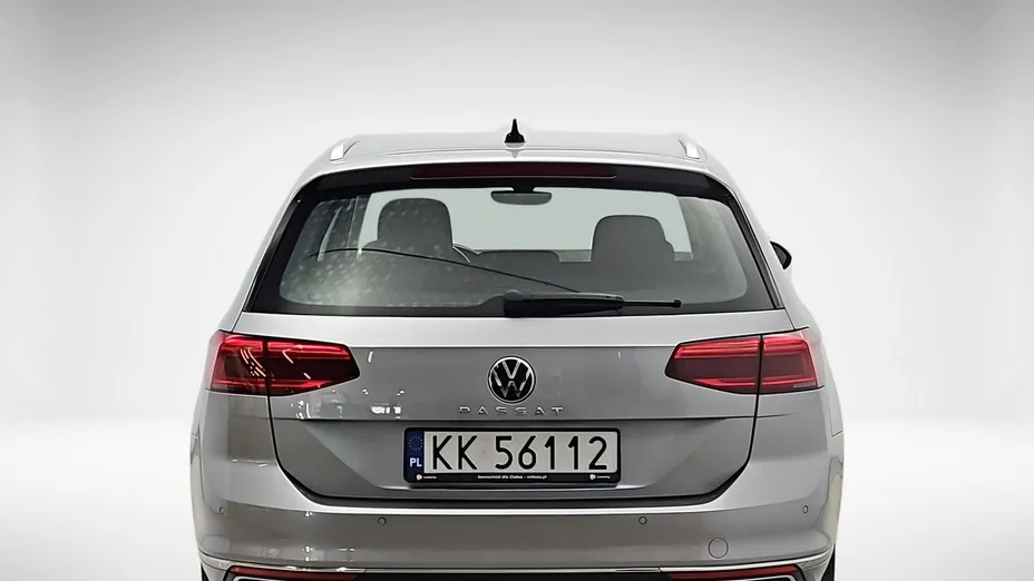 VOLKSWAGEN Passat -