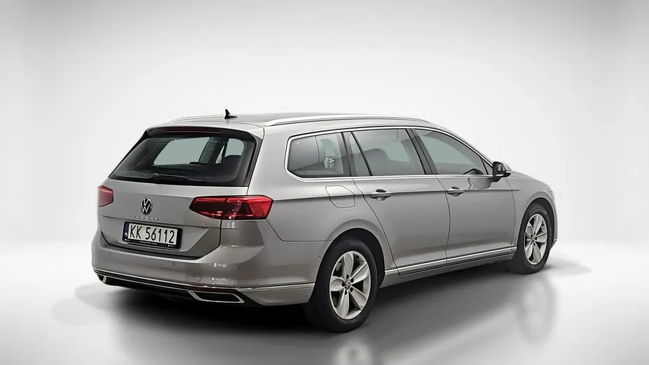 VOLKSWAGEN Passat -