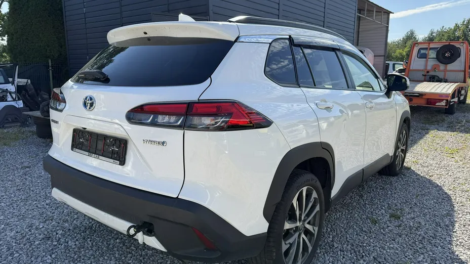 TOYOTA Corolla Cross -