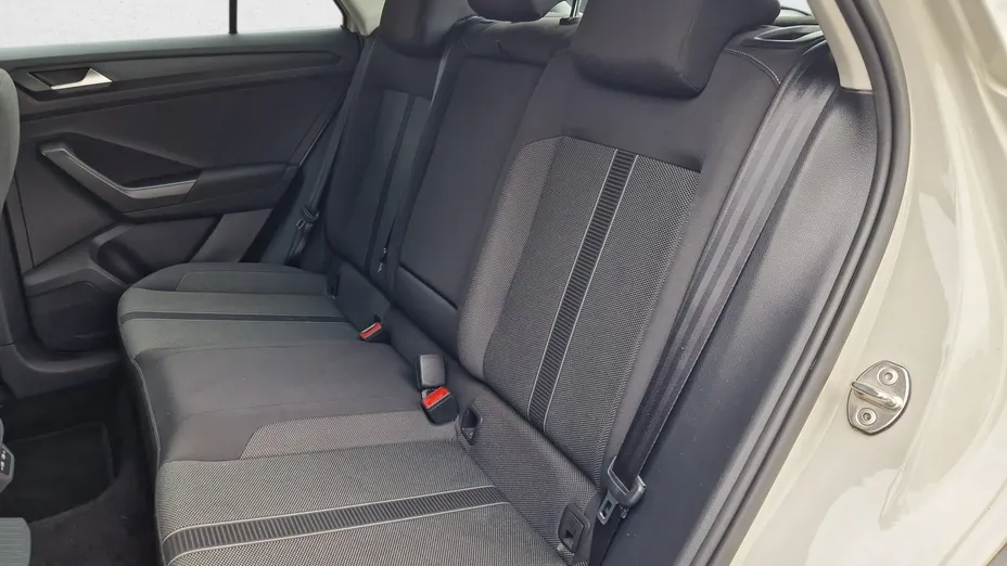 VOLKSWAGEN T-ROC -