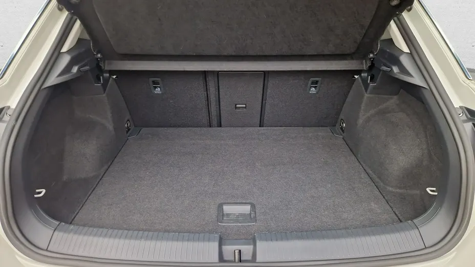 VOLKSWAGEN T-ROC -