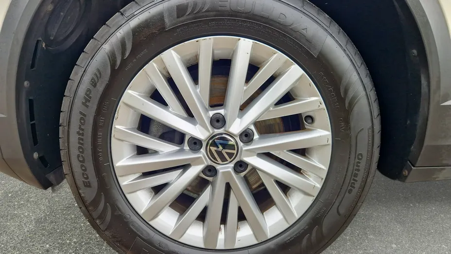 VOLKSWAGEN T-ROC -