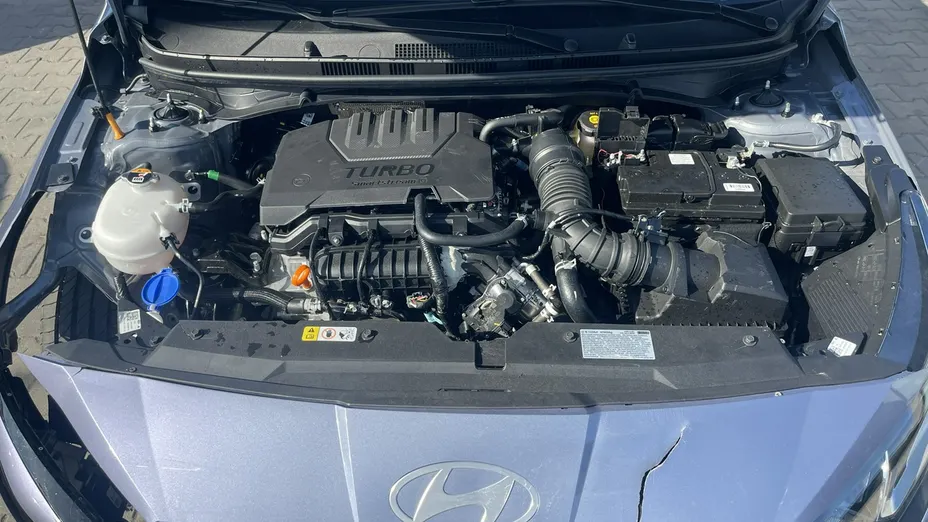 HYUNDAI i20 -