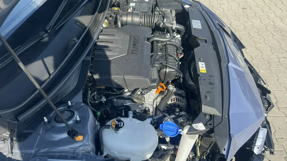 HYUNDAI i20 -