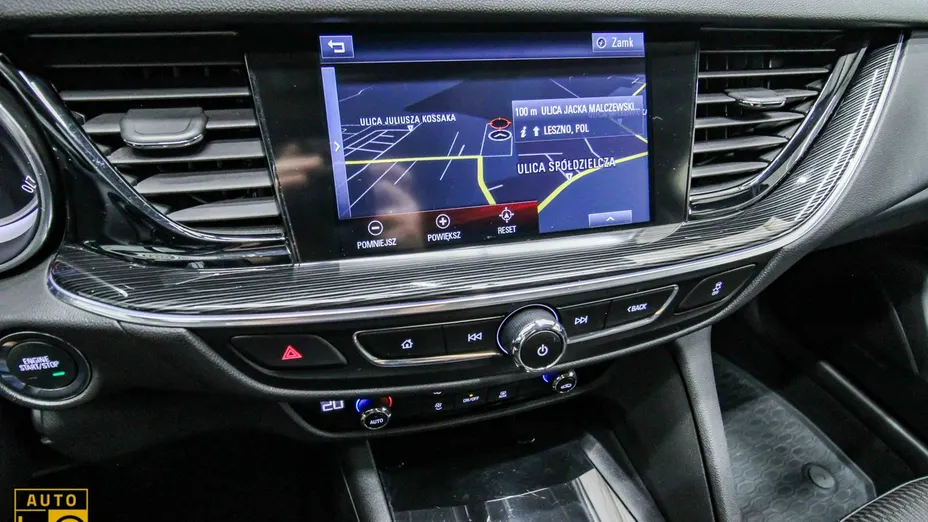 OPEL Insignia -