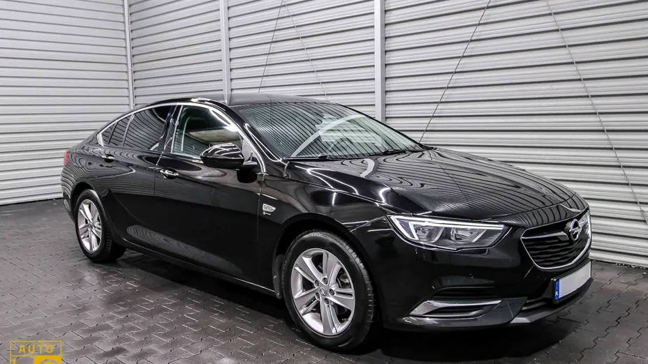 OPEL Insignia -