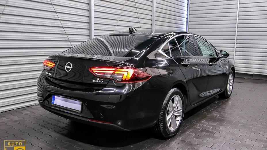 OPEL Insignia -