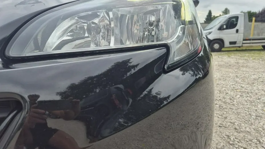 OPEL Corsa -