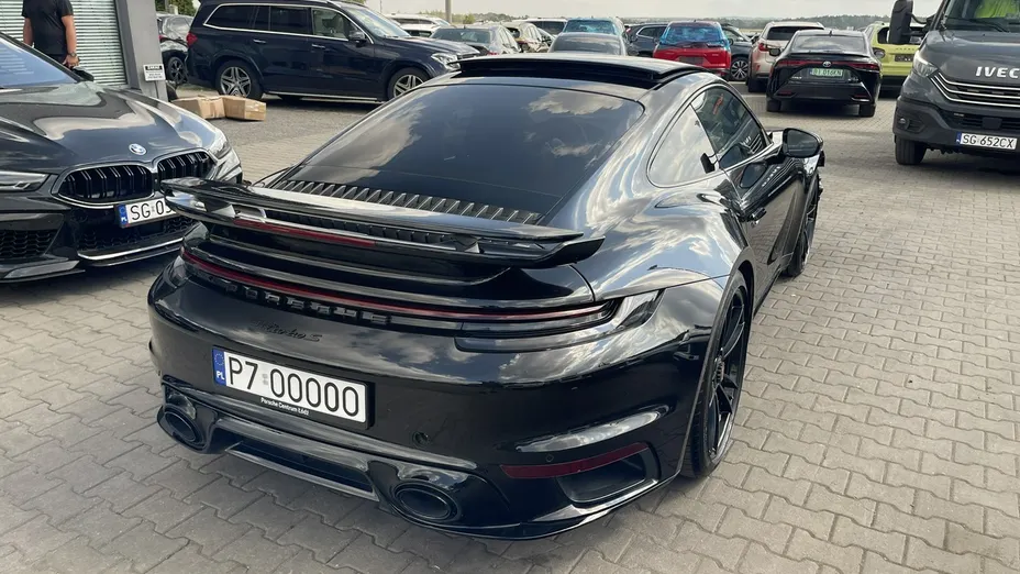 PORSCHE 911 -