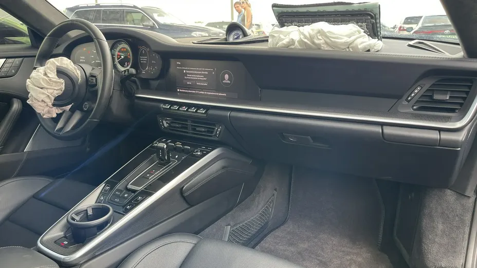 PORSCHE 911 -