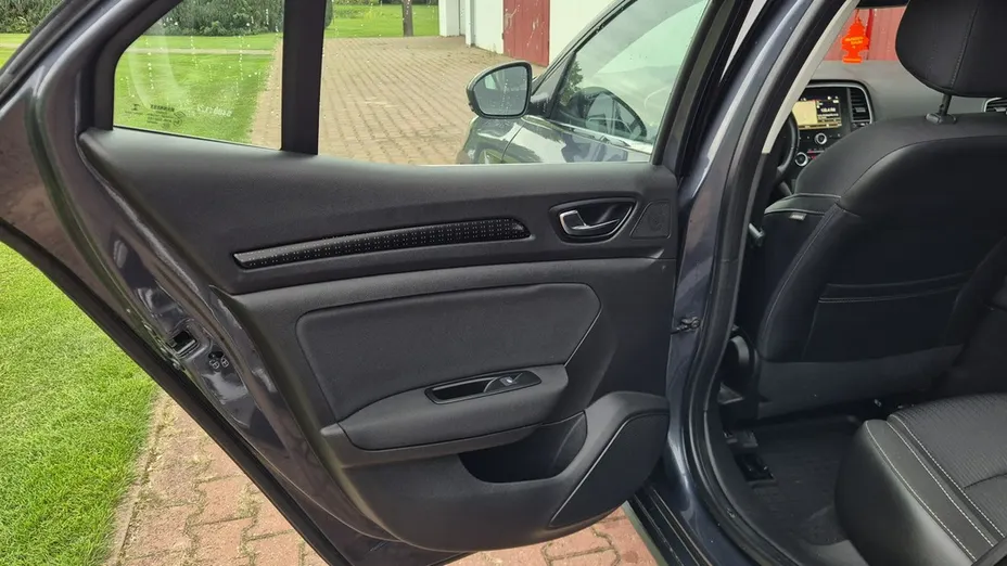 RENAULT Megane -
