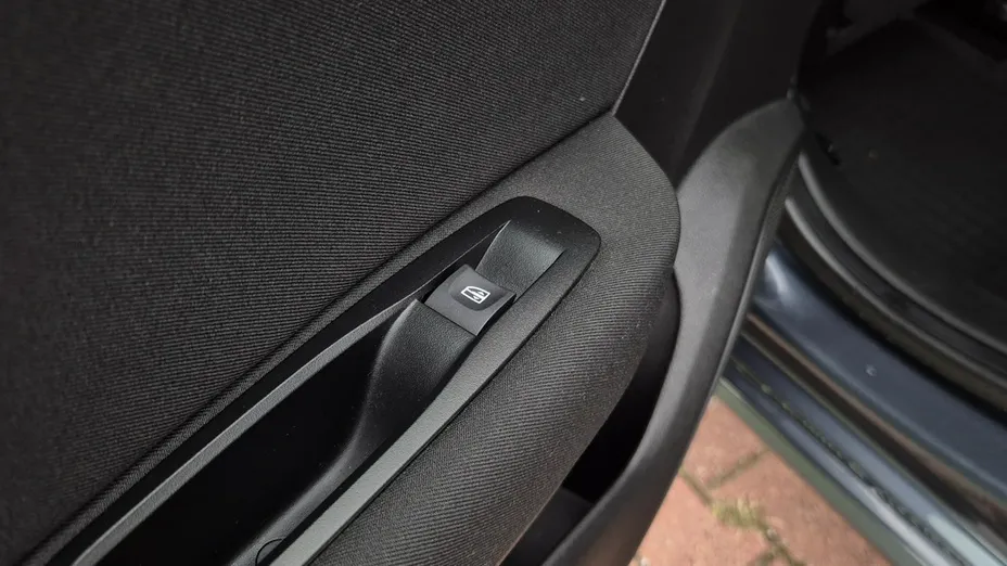 RENAULT Megane -