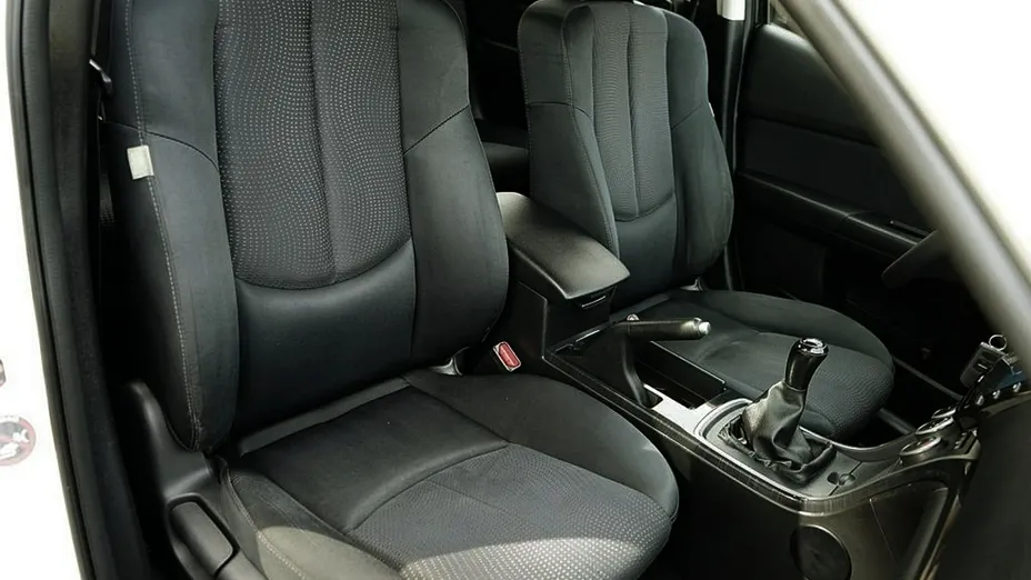 MAZDA 6 -