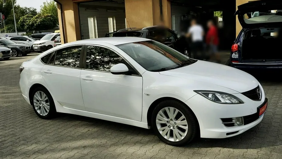 MAZDA 6 -