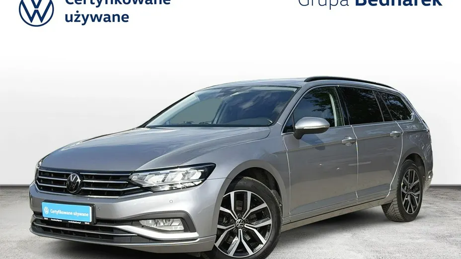 VOLKSWAGEN Passat -