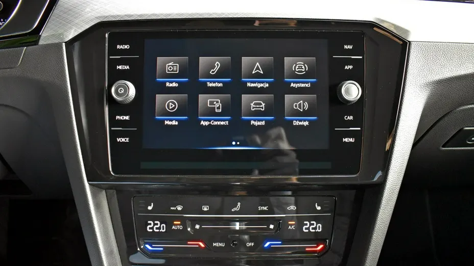 VOLKSWAGEN Passat -