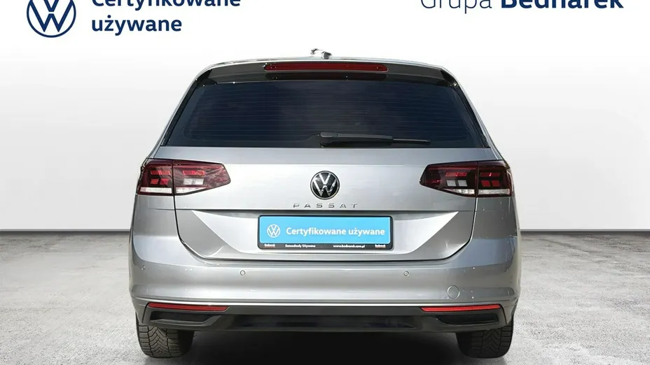 VOLKSWAGEN Passat -