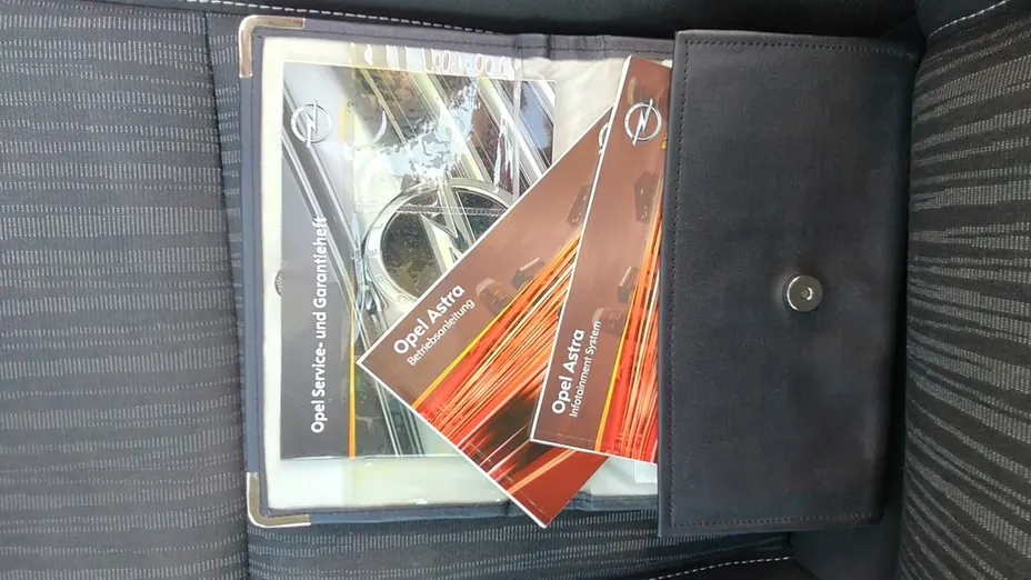 OPEL Astra -