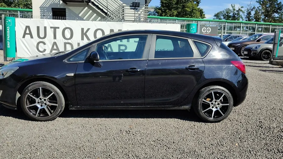 OPEL Astra -