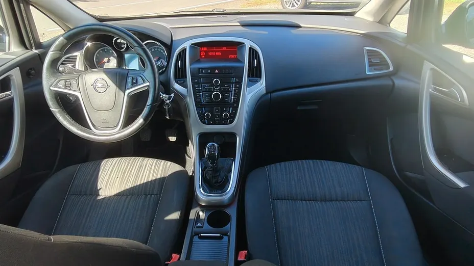 OPEL Astra -