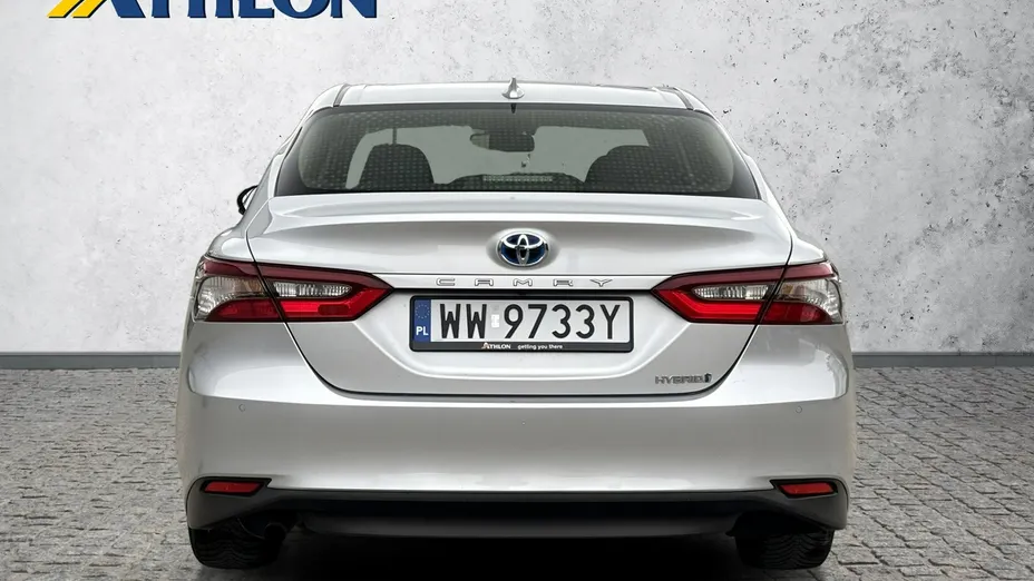 TOYOTA Camry -