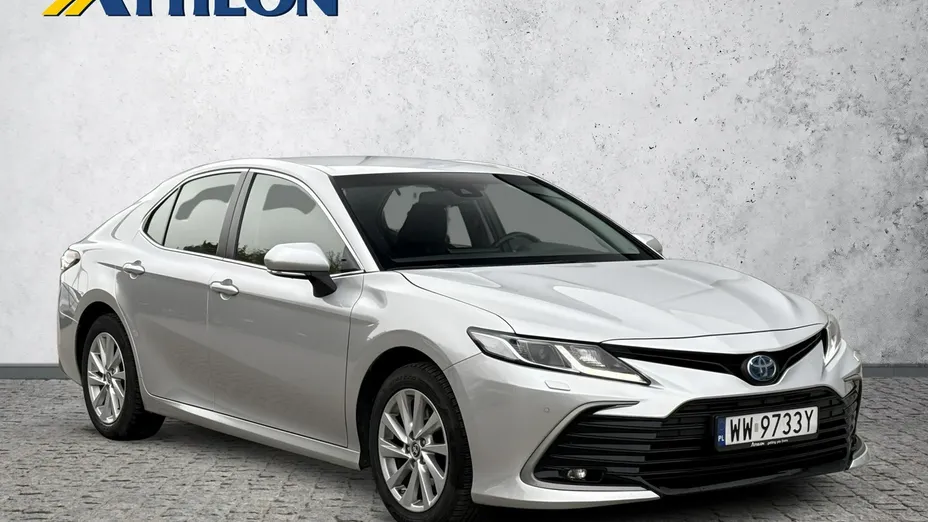 TOYOTA Camry -