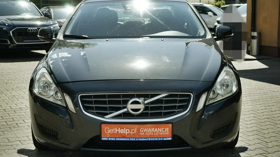 VOLVO S60 -
