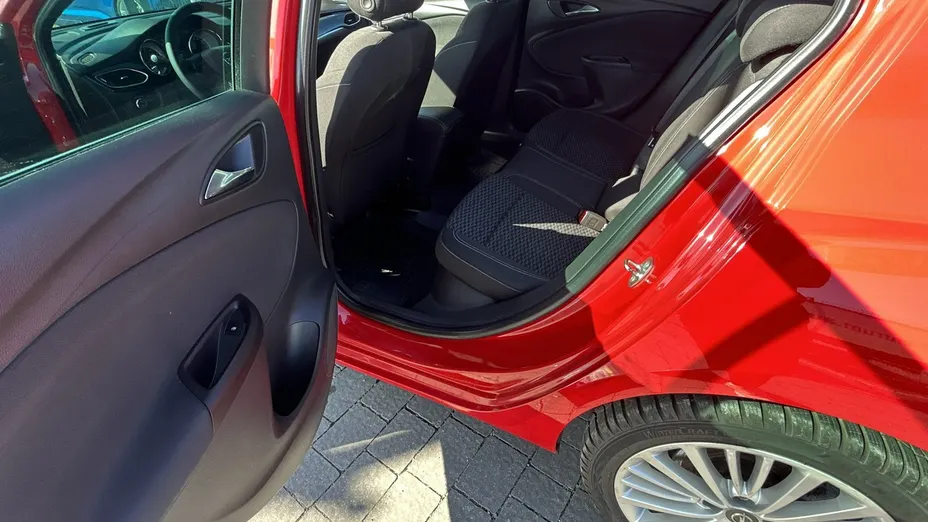 OPEL Astra -