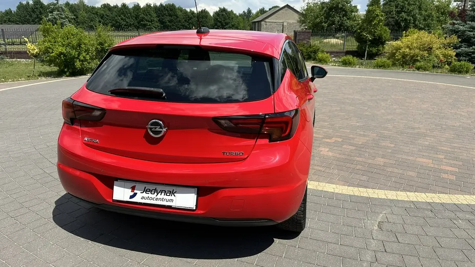 OPEL Astra -