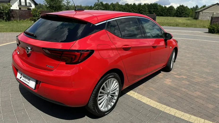 OPEL Astra -
